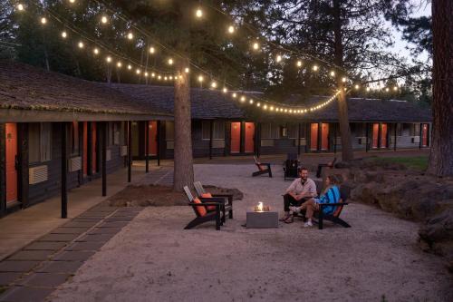 Trailhead Lodge