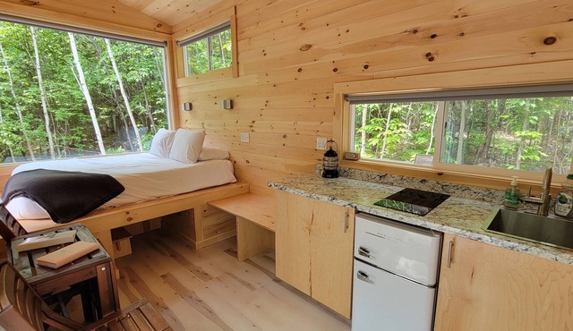 Trailside Stays- Tiny House in the Woods-Chickadee