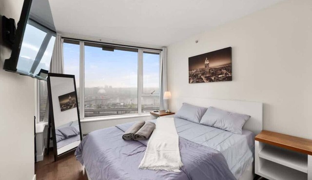 Tranquil 1BR Condo with Yacht-Style Cabin Vibes~