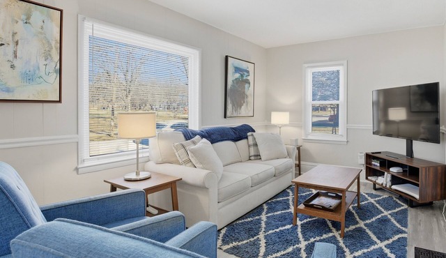 Tranquil 2+bd 1.5ba, Park, Dog friendly!