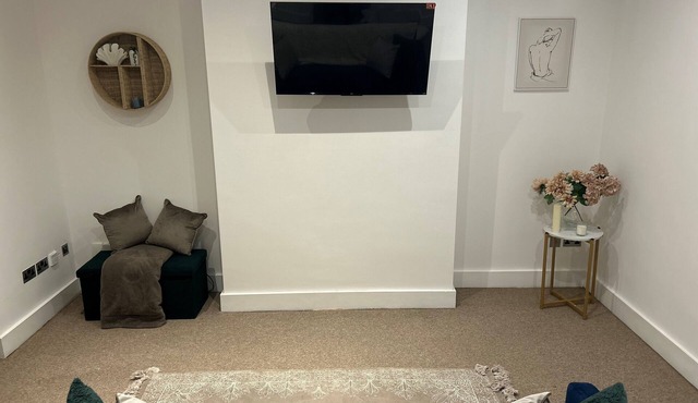 Tranquil 2 Bed Apartment