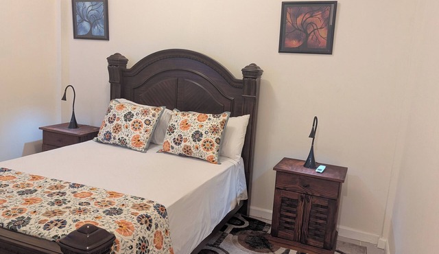 Tranquil 3-bedroom house with AC in Saint John's