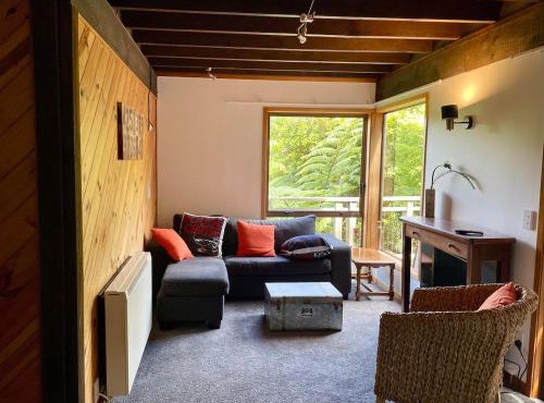 tranquil 3brms bush cabin