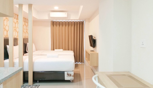 Tranquil And Comfort Studio At De Prima Apartment