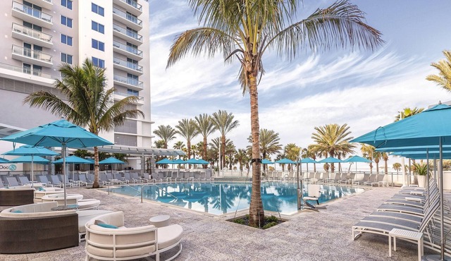 Tranquil Beach Side Resort - Outdoor Pool - Fitness Ctr - Spa - Pool Bar & Grill