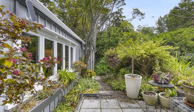 Tranquil Bush Haven - Gardens - Bayview