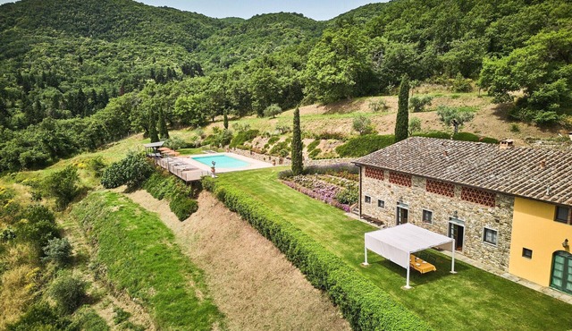 Tranquil Chianti Escape for 4