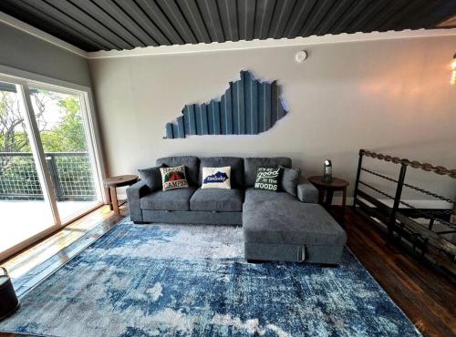 Tranquil Cottage with Great Forest Sights in Danville, Kentucky