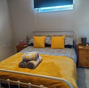 Tranquil Countryside Escape in Rural Kent- Pipistrelle View