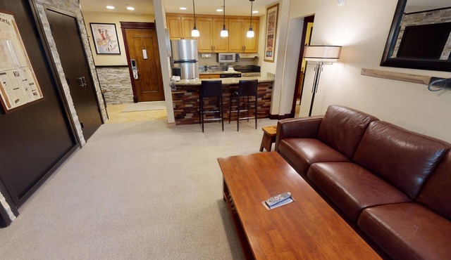 Tranquil Creekside Retreat - Bfast & Hskping Incl!