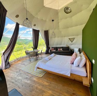 Tranquil Dome - Manta's Retreat Glamping Cornereva