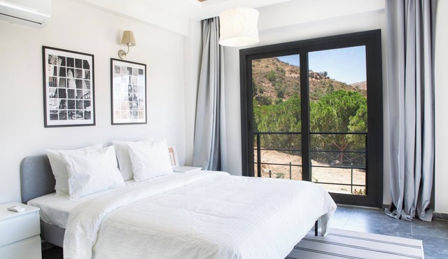 Tranquil Escape in Dereköy – Secluded Villa with Private Garden & Pool