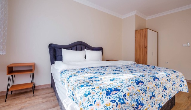 Tranquil Flat with Balcony in Bursa