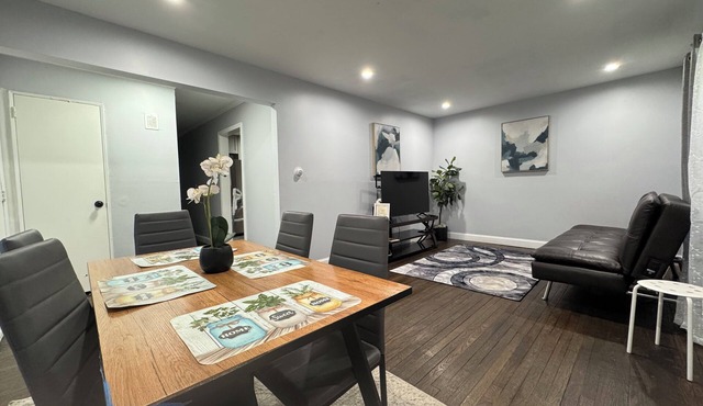 "Tranquil Getaway: Stay Serenity in Suburban Bliss!"