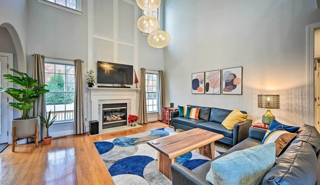 Tranquil Greensboro Home w/Fire Pit!