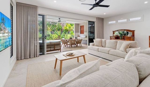 Tranquil Palms Pet-Friendly Near Moffat Beach