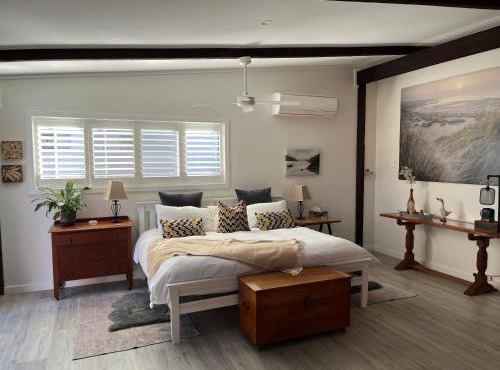 Tranquil, spacious and private garden retreat