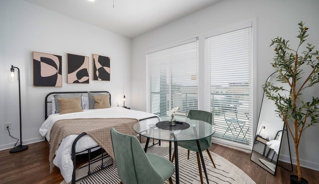 Tranquil Studio Haven with Private Balcony!
