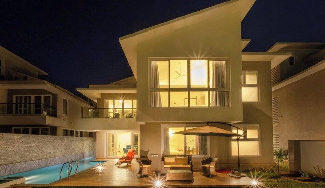 Tranquil villa with 4 bedrooms and WiFi, AC in Anjuna, North Goa