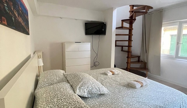 Tranquility and comfort near Careggi, 10 min from center by tramway