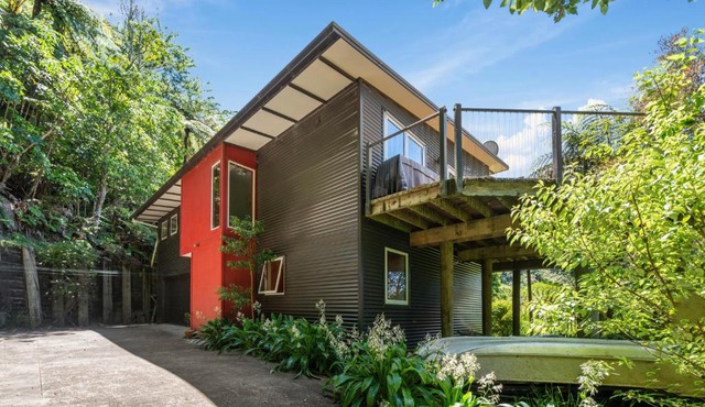Tranquility at Tarawera - Lake Tarawera Holiday Home
