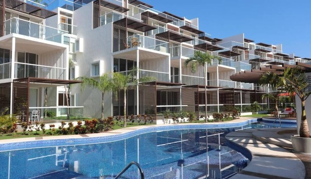Tranquility Base - Golf and Beach Resort