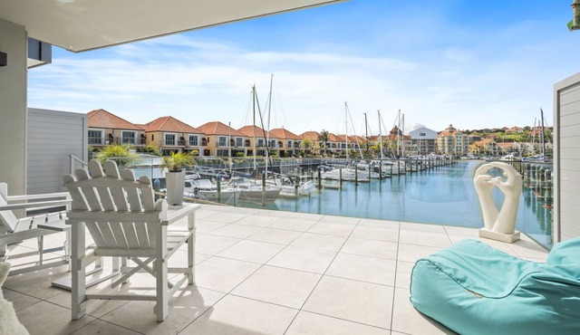 TRANQUILITY WATERS - WHANGAPARAOA HOLIDAY HOME in Whangaparaoa