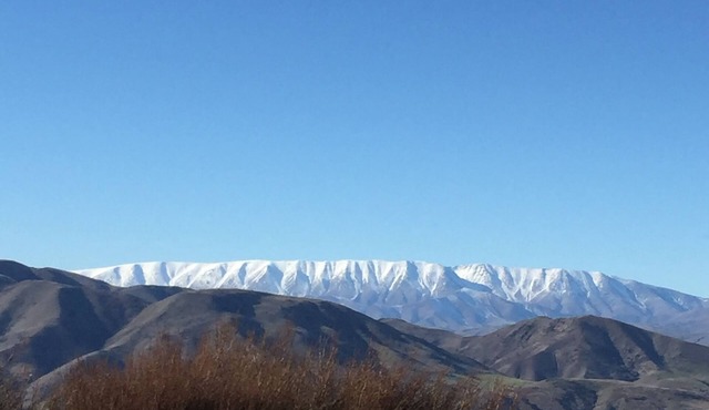 Tranquillity, views and sculpture, easy access to all the region offers