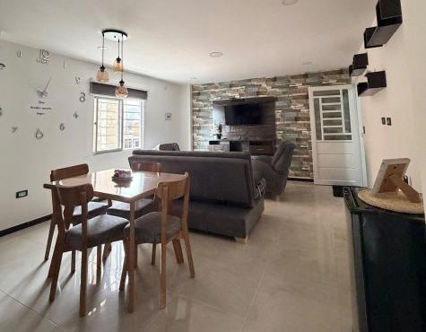 Tranquilo e iluminado apartamento - Desayuno incluido y Parqueadero Moto