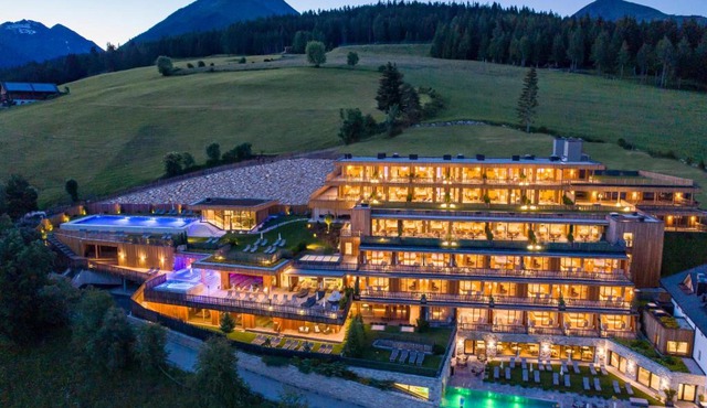 Tratterhof Mountain Sky Hotel