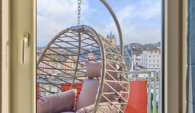 Traumferienwohnung Domblick 2 I Altstadtnah & Zentral I Zwei Schlafzimmer mit Balkon