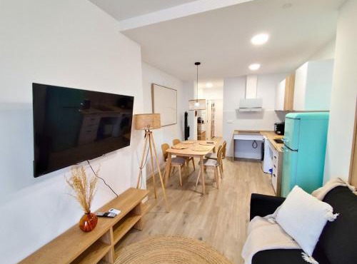 Travel Habitat Orriols - Torrefiel Apartment