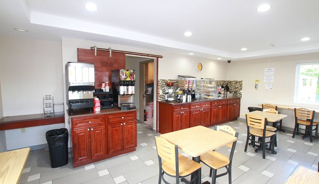 Travel Inn & Suites