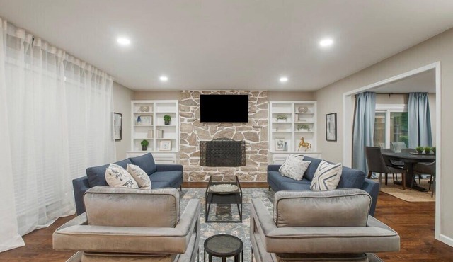 Traveler's Delight! Southern Hills/ORU/RiverSpirit