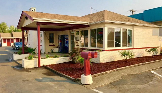 Travelers Inn Motel