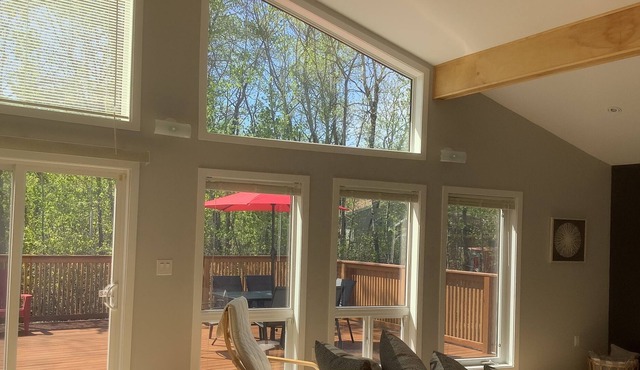 Traverse Bay Cottage, Lake Wpg, Pine Falls. Fishing, 4 Beaches close by & Golf😎