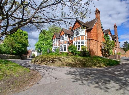Tree Hotel at Iffley