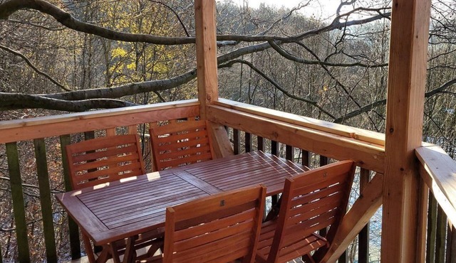 Tree house Sollingblick, living/bedroom - Baumhaushotel Solling