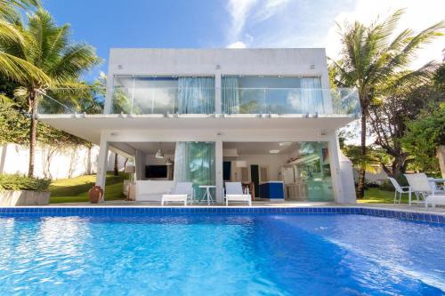Tree House with Private Pool By Carpediem
