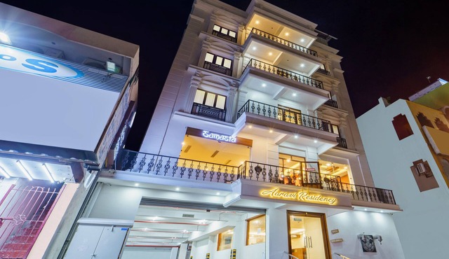 Treebo Aaravi Residency, 800 Mtrs From Promenade Beach