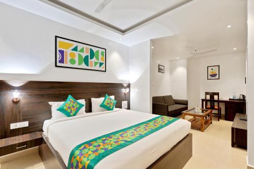 Treebo Aishwarya Grand - 4 km from Promenade Beach