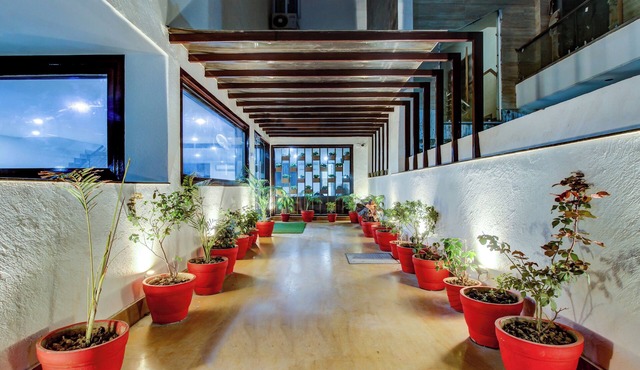 Treebo M2M Residency Sector 46