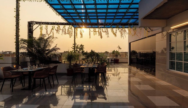 Treebo Premium Gateway Triveni