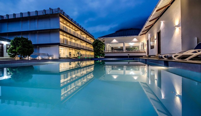 Treebo Premium Misty Garden Resorts