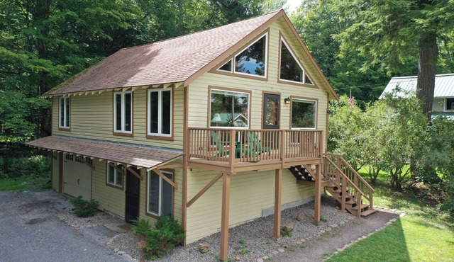 Treetop Cottage - views of 4th lake - 3 bedroom 1 bath close to Inlet