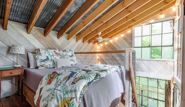 Treetop Hideaways - Luna Loft