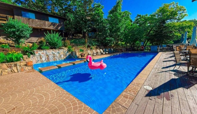 Treetop Village Breezy Bough #79-Lakefront/3BD/3BA/Pools/Grill/Dock-6PP