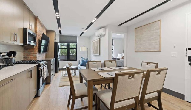 Trendy 3BR Hub Near MetLife | PATH Access & PS5