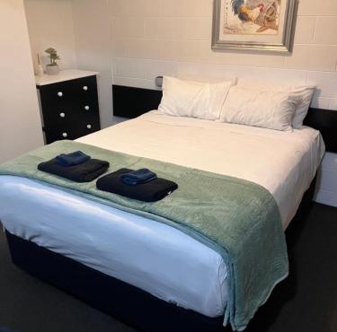 Trentham Motel