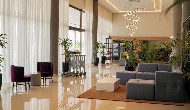 Trento Hotel Guaíra by Unna